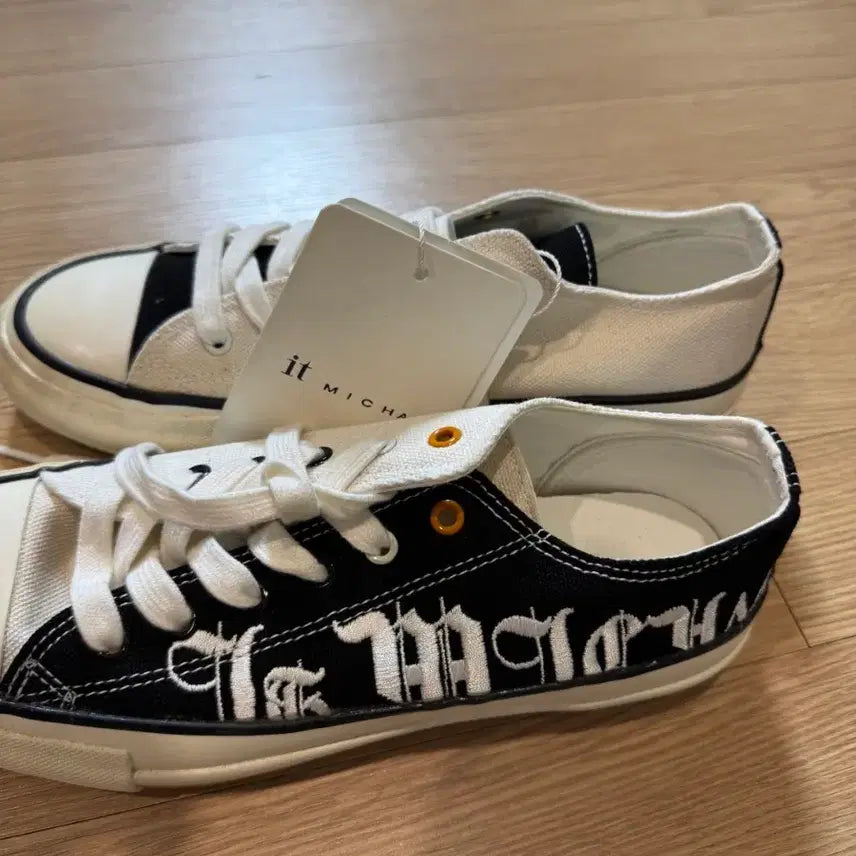 [BUNJANG] Michaa Leather Sneakers White 245 / 새상품 it michaa 잇미샤 운동화 245