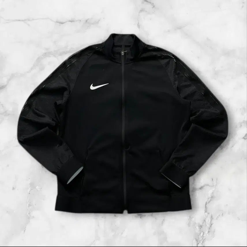 [BUNJANG] Nike Dri-FIT Jacket Size 100 / 나이키 드라이핏 자켓 100