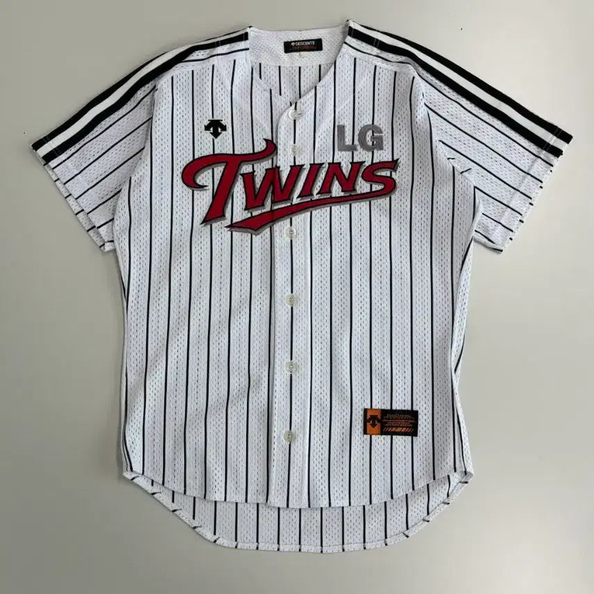 [BUNJANG] Descente LG Twins Home Stripe Baseball Uniform / [정품] 데상트 LG트윈스 홈 스트라이프 야구 유니폼