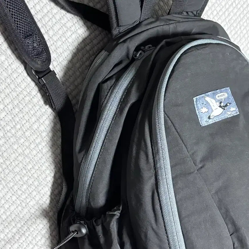 [BUNJANG] Parity Multi-Pocket Backpack Black / 패리티 멀티포켓백팩 블랙