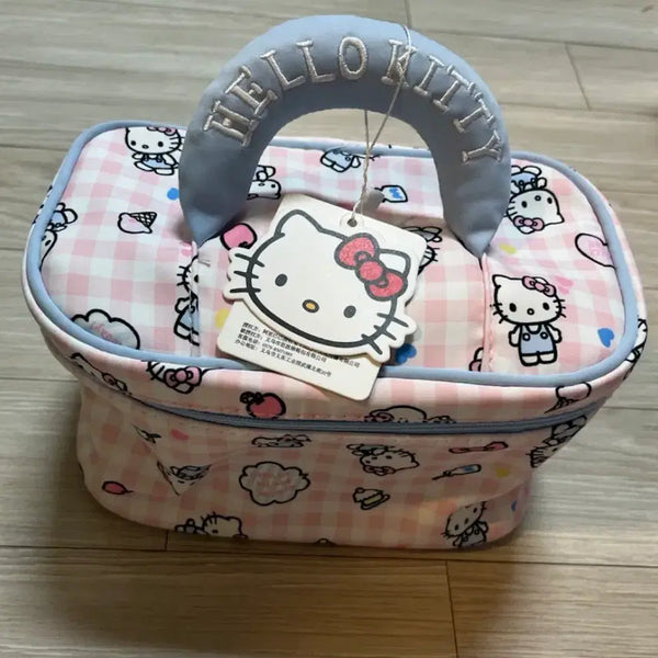 [BUNJANG] Hello Kitty Pattern Pouch / 헬로키티 패턴 파우치