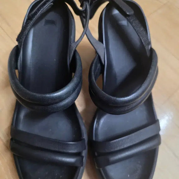 [BUNJANG] Kampf Sandal Black 235 / 캄페 샌들 블랙. 235. 상태좋아요