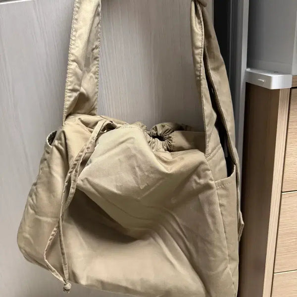 [BUNJANG] Uniqlo C Soft Puﬀer Shoulder Bag Beige / 유니클로 C 소프트 퍼피 숄더백 베이지