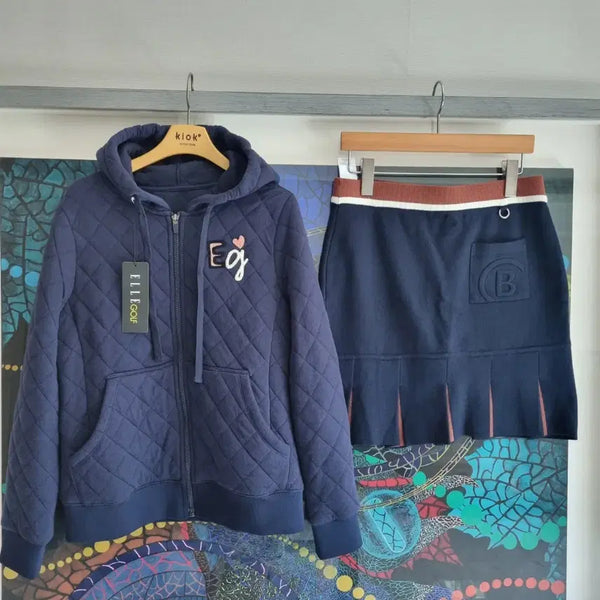 [BUNJANG] Elle Golf Quilted Hooded Zip-Up & Pleated Knit Skirt Set / 엘르골프 퀼팅 후드집업 & 플리츠니트 스커트 보그너 네이비