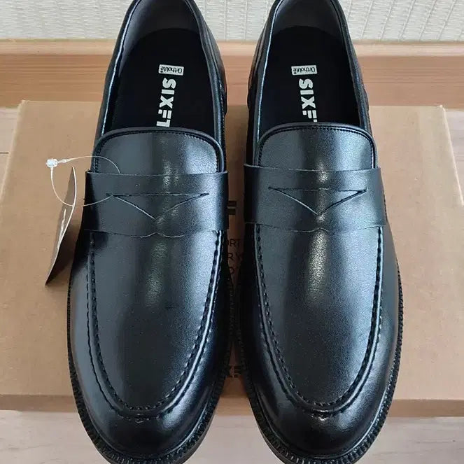 [BUNJANG] SixFit Men's Leather Loafers 275 Handcrafted Lightweight Casual Shoes / 새신발 가죽로퍼275 식스핏 남성 구두 키높이 캐주얼 수제화 경량화