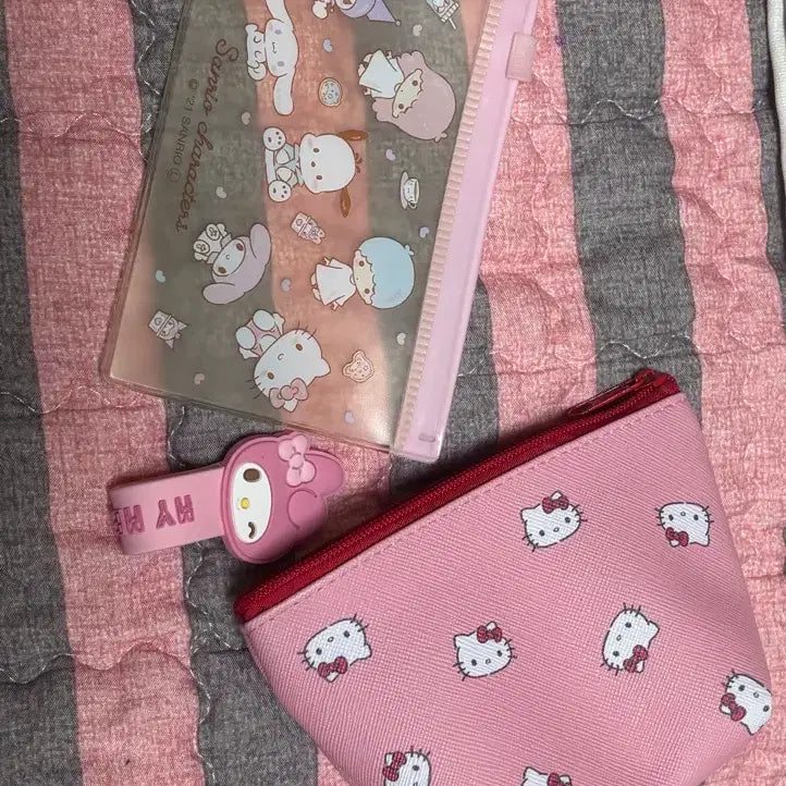 [BUNJANG] Sanrio Hello Kitty Pouch Bundle Set (3 Types) / 산리오 헬로키티 파우치 캐릭터 3종 세트 일괄