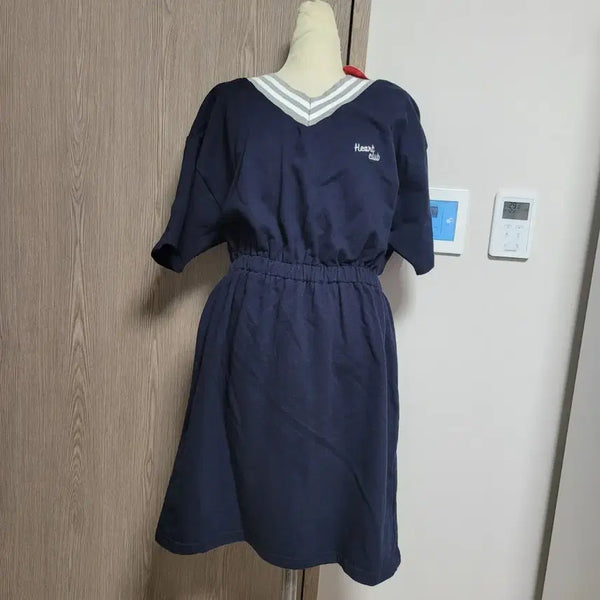 [BUNJANG] Heart Club Navy V-Neck Dress / 새상품) 하트클럽 네이비 컬러 V넥 원피스