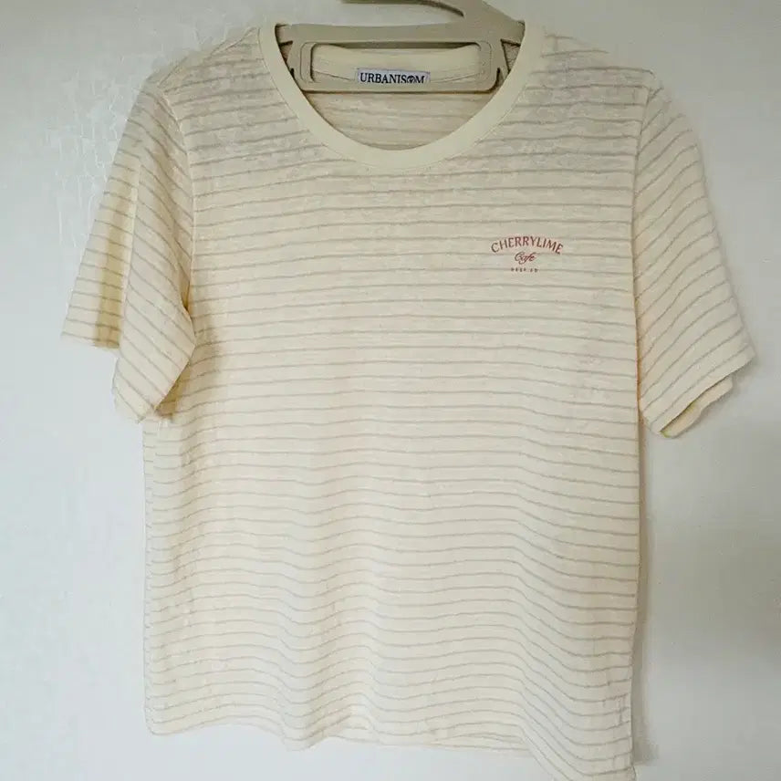 [BUNJANG] Cherry Stripe Short Sleeve T-Shirt - Ivory / 체리 스트라이프 반팔 티셔츠 아이보리
