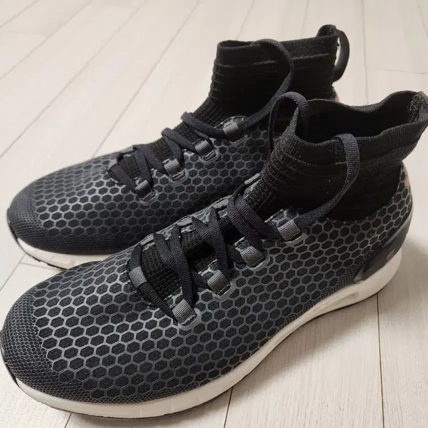 [BUNJANG] Under Armour UA HOVR Reactor Mid Running Shoes Black 3020313-001 Men's Size 270 / 새상품급)언더아머 러닝화 UA 호버 리액터 미드 3020313-001 운