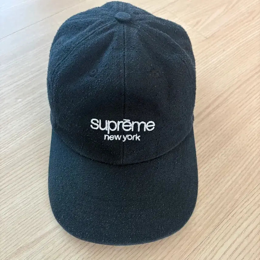 [BUNJANG] Supreme Classic Logo 6-Panel Cap Black / 슈프림 클래식 로고 6-패널 캡 블랙 - 23SS