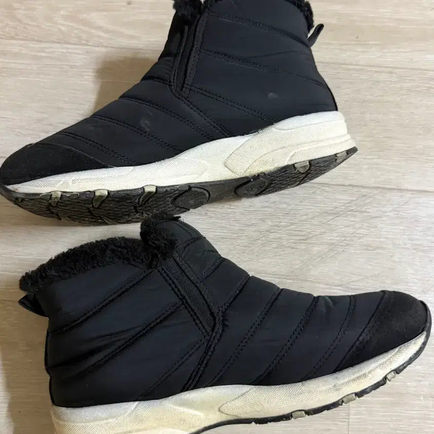 [BUNJANG] Black Short Padded Winter Fur Boots / 블랙 숏패딩 겨울 털 부츠