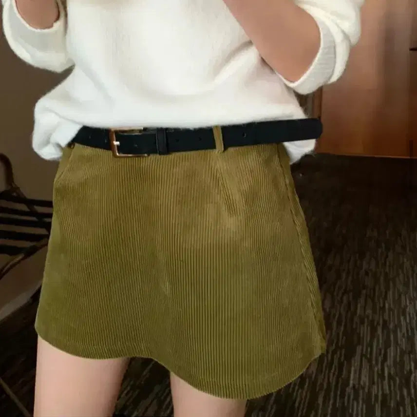 [BUNJANG] Khaki Corduroy Mini Skirt (Size S) / 카키 노엘 코듀로이 미니 스커트 (s)