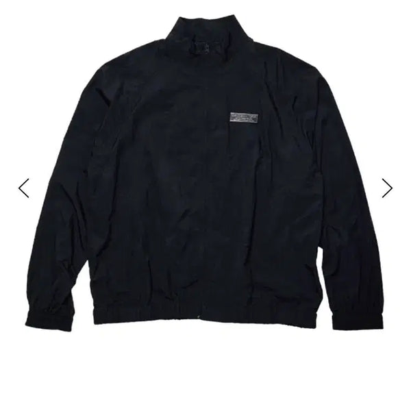 [BUNJANG] METAL LOGO LINE RAGLAN WINDBREAKER / METAL LOGO LINE RAGLAN WINDBREAKER