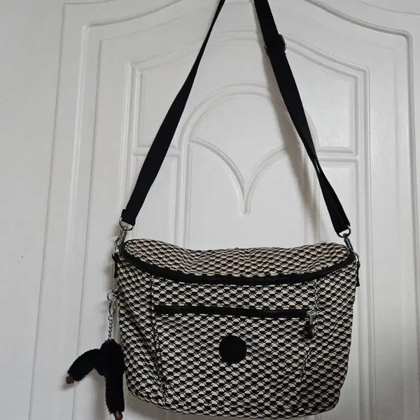 [BUNJANG] Kipling Adjustable Strap Crossbody Shoulder Bag / 키플링 크로스백 숄더백 끈조절