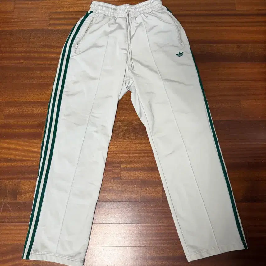 [BUNJANG] Adidas Track Pants Size S / 아디다스 트랙팬츠