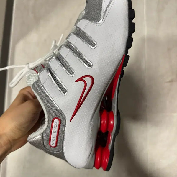 [BUNJANG] Nike Shox White Red Silver Sneakers / 나이키 샥스 흰빨 은색 스니커즈