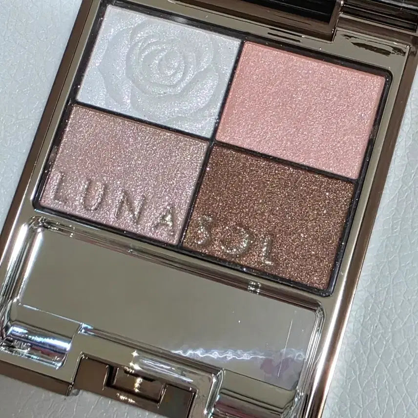 [BUNJANG] Lunasol Petal Pure Eyes 01 Sweet Peach / 루나솔 페탈 퓨어 아이즈 01호 Sweet Peach