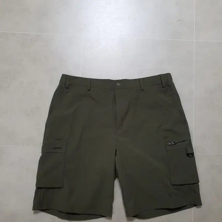 [BUNJANG] Columbia Khaki Hiking Shorts Size 36 / 컬럼비아 (36)등산 반바지 (카키색)
