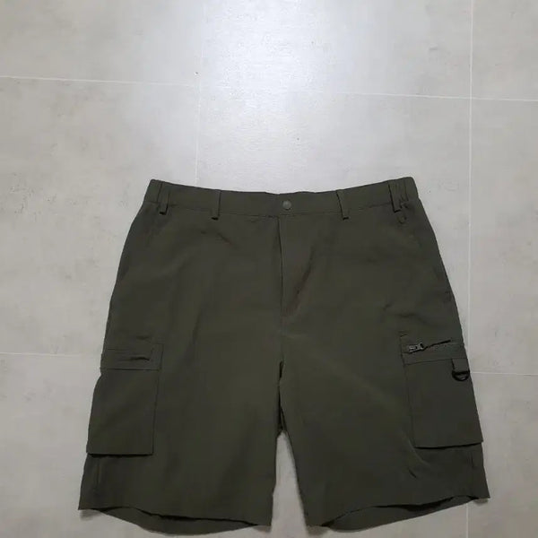 [BUNJANG] Columbia Khaki Hiking Shorts Size 36 / 컬럼비아 (36)등산 반바지 (카키색)