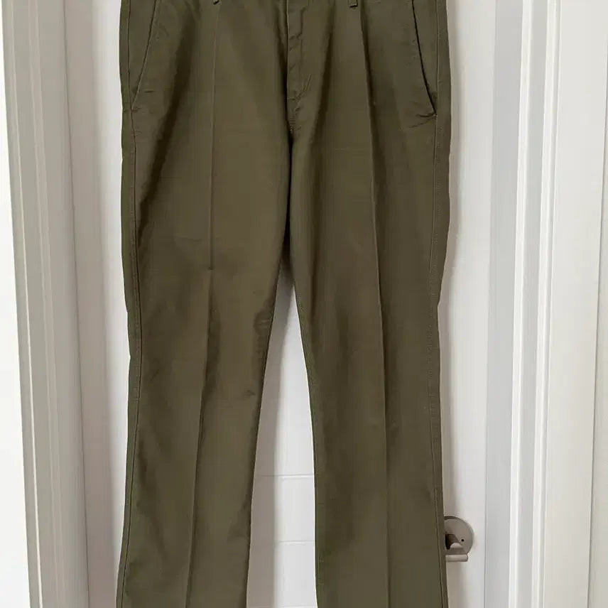 [BUNJANG] GAP Men's Khaki Green Cotton Straight Leg Pants Size 33 / GAP 갭 밀리터리 면바지 남자 33 사이즈 카키그린 일자바지