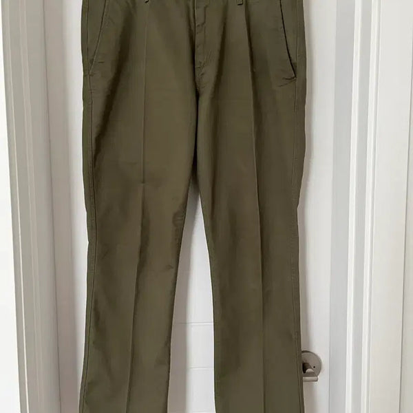 [BUNJANG] GAP Men's Khaki Green Cotton Straight Leg Pants Size 33 / GAP 갭 밀리터리 면바지 남자 33 사이즈 카키그린 일자바지