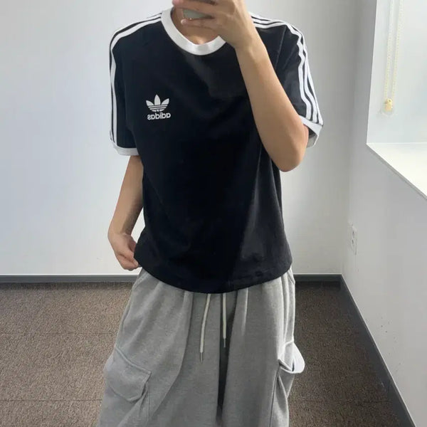 [BUNJANG] Adidas Big Fire Logo Black T-Shirt (Unisex M) / Adidas 아디다스 빅 파이어로고 블랙 반팔