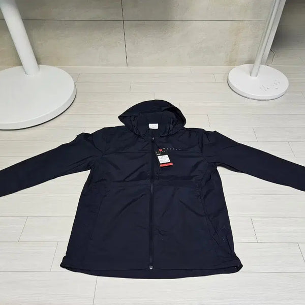 [BUNJANG] Millet Men's Windbreaker Navy 105 / (새상품)(택포) 밀레 남성 바람막이 네이비 105