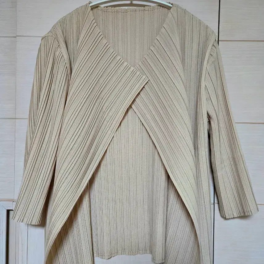 [BUNJANG] Chowoosen Pleats Cardigan Beige / chowoosen 플리츠 가디건  (새상품)