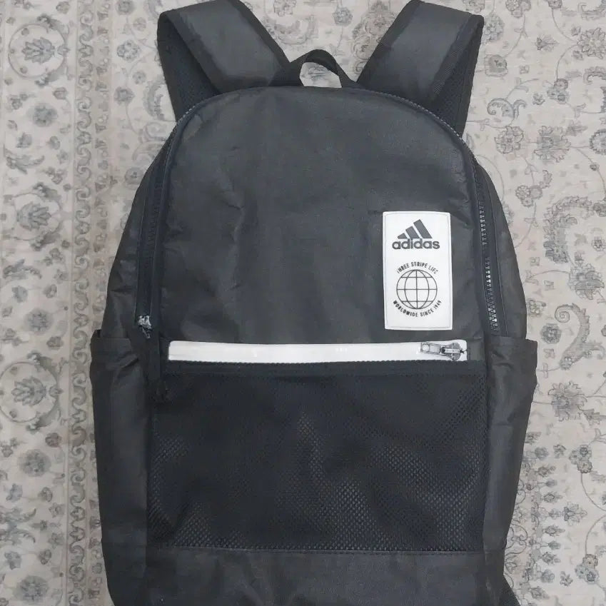 [BUNJANG] Adidas Patch Logo Backpack / 아디다스 패치 로고 백팩