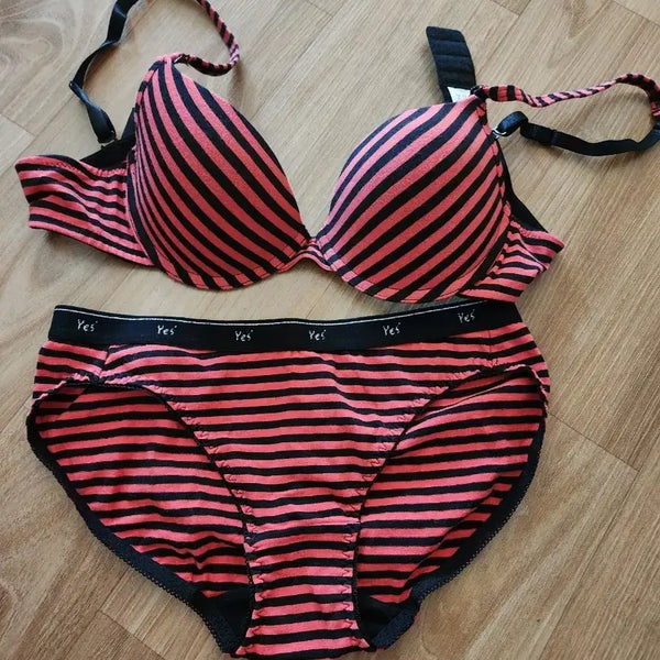 [BUNJANG] YES Women's Lingerie Set (Bra + Panty) - Stripe Design / Yes 여성 란제리 세트 (브라 + 팬티) 스트라이프
