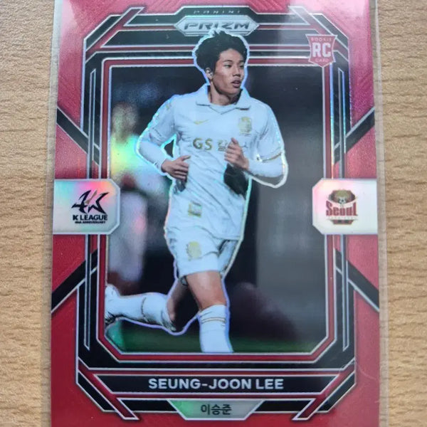 [BUNJANG] 2023 Panini Prism K League Seoul FC Lee Seung-jun Rookie Red Card (Limited 115) / 2023 파니니 프리즘 원년 K리그 서울 이승준 루키 115한정 레드카드