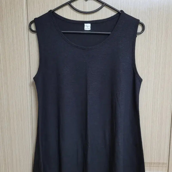 [BUNJANG] NAK21 Black Sleeveless T-Shirt - Size L / NWK21 블랙 민소매 티셔츠 L사이즈