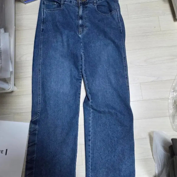 [BUNJANG] System Homme Washed Indigo Wide Fit Denim Pants with Snap Button Hem - Size 32 / 시스템옴므 정품 중청 와이드 핏 밑단 똑딱이 32사이즈