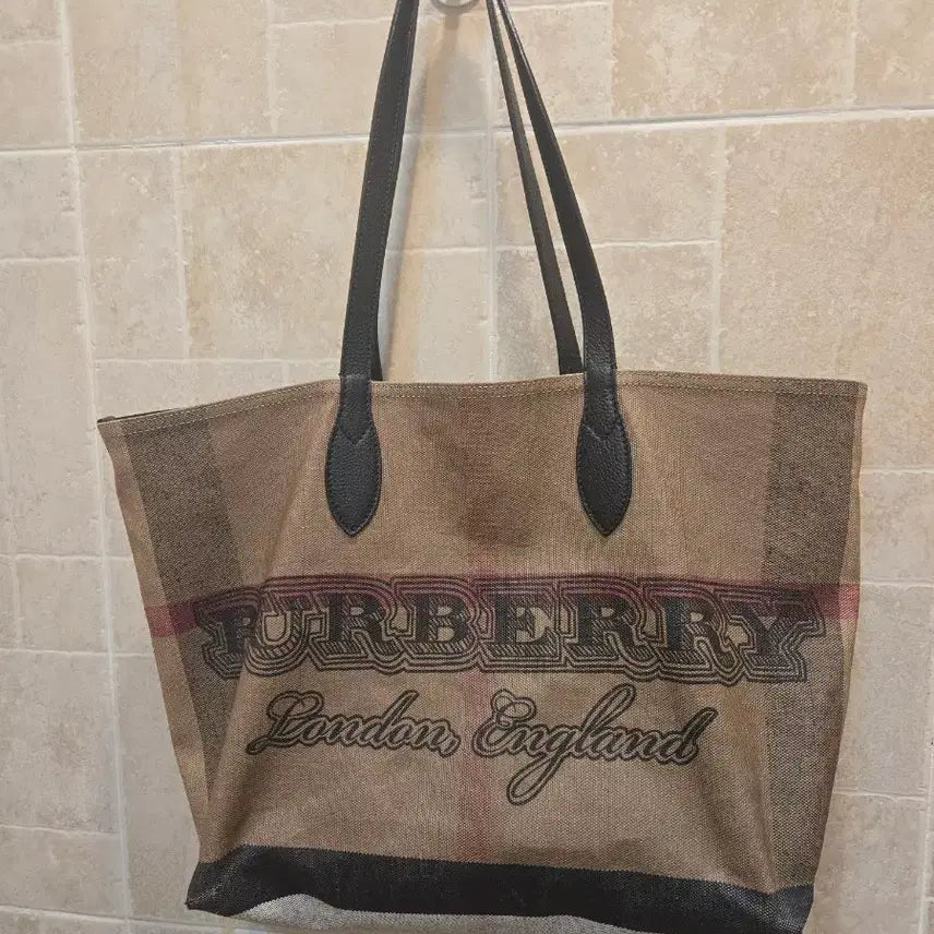 [BUNJANG] Burberry Reversible Shopper Bag / 버버리 리버시블 쇼퍼백