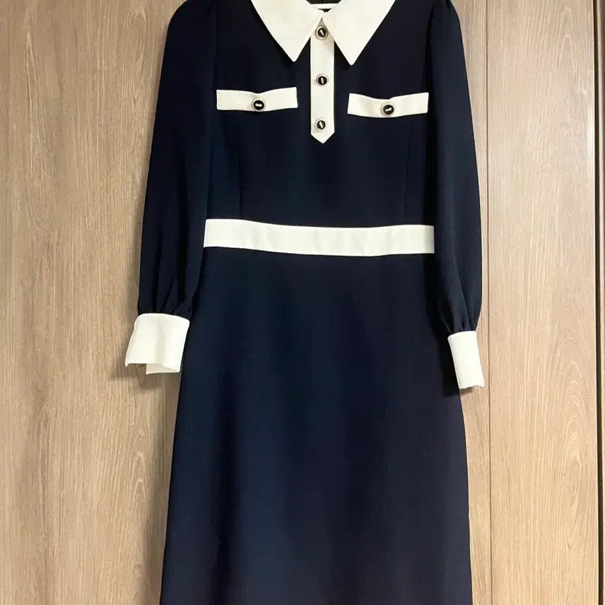[BUNJANG] LYNN Navy Midi Dress with White Accents / 린 LYNN 네이비 원피스