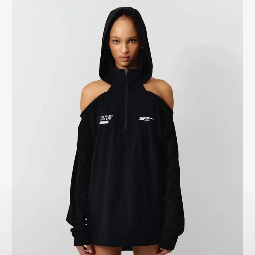 [BUNJANG] LEEY Sporty Off-Shoulder Hoodie (Women's Size 55-66) / [여성55~66 size] LEEY 스포티 오프 숄더 후드티