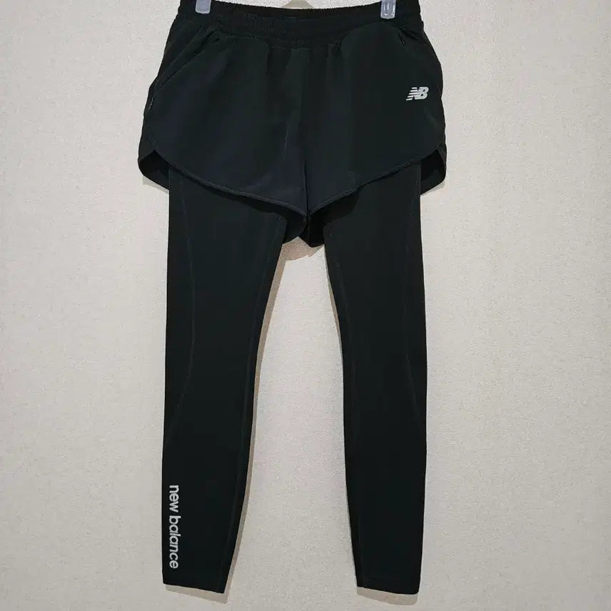 [BUNJANG] New Balance Women's 2-in-1 Shorts Leggings / 뉴발란스 여성 2 in 1 쇼츠 레깅스 블랙