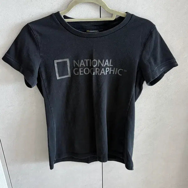 [BUNJANG] National Geographic Women's T-Shirt Black / 네셔널 반팔