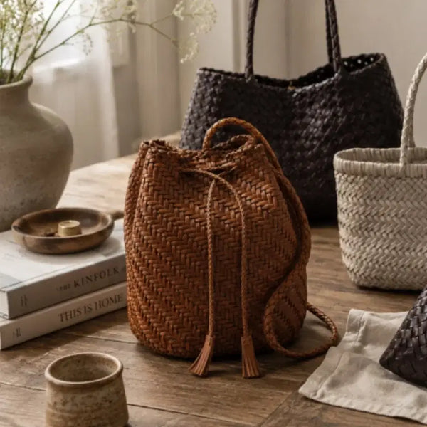[BUNJANG] Dragon Diffusion Pom Pom Crossbody Bag Tan / 드래곤디퓨전 폼폼 탄컬러