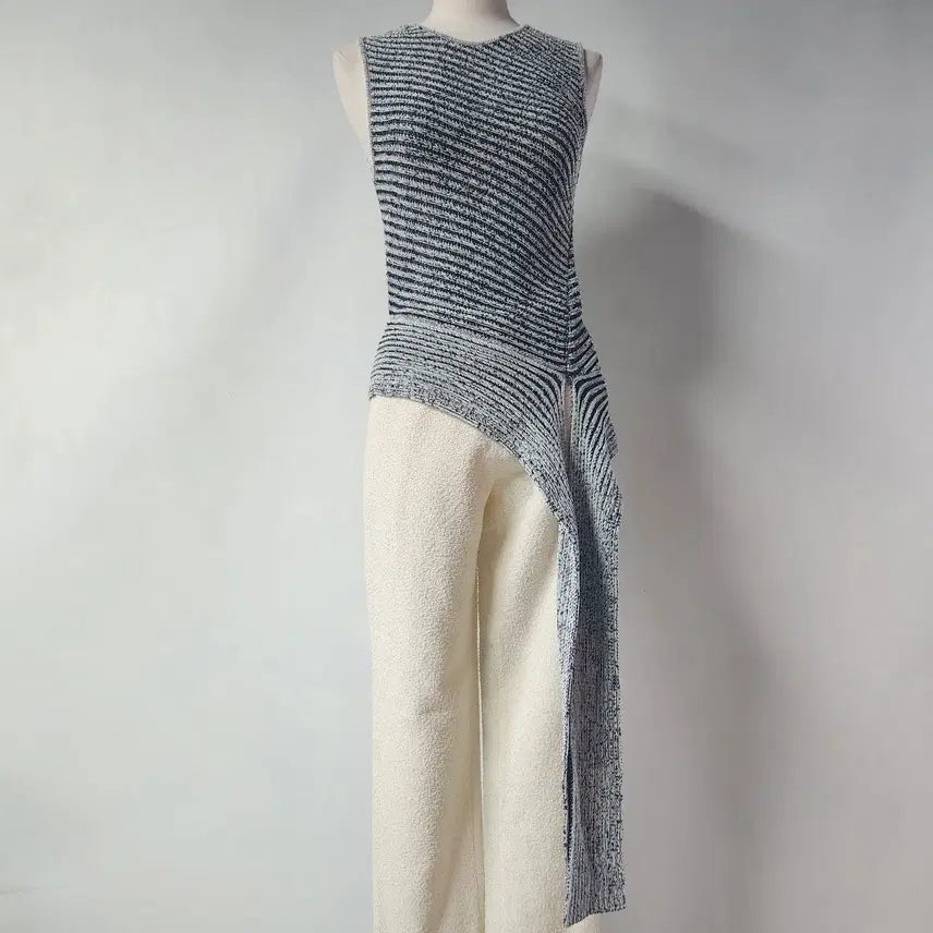 [BUNJANG] Dion Lee Asymmetric Stripe Sleeveless Knit Top XS / 한섬 정품 DION LEE 비대칭 스트라이프 민소매 니트 탑 XS