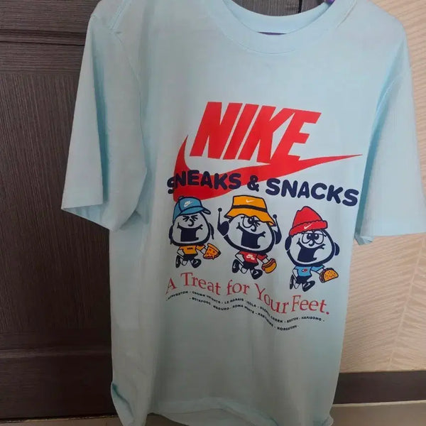 [BUNJANG] Nike Sneakers & Snacks Graphic T-Shirt / 나이키 반팔 티셔츠 스니커즈 앤 스낵