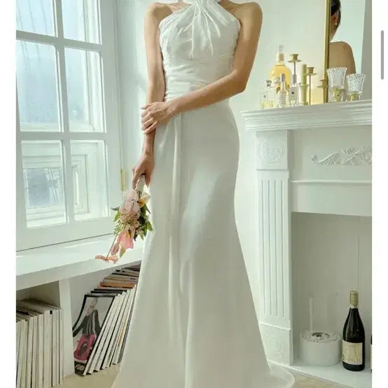 [BUNJANG] White Halterneck Long Dress for Self-Wedding Photoshoot & Parties / 셀프웨딩 화이트 홀터넥 롱드레스 웨딩촬영 2부 피로연 브라이덜샤워
