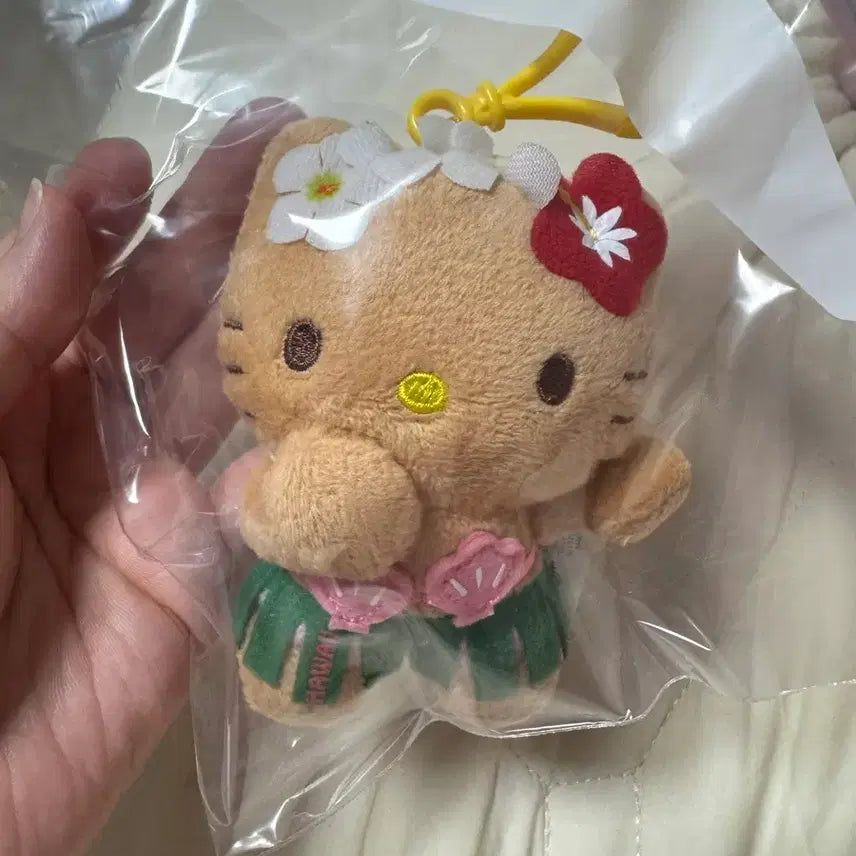 [BUNJANG] Hawaii Tanning Kitty Keychain Hula / 하와이 태닝키티 키링 훌라