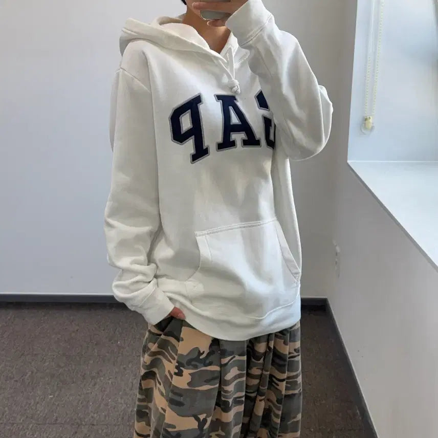[BUNJANG] Gap Navy Logo Hoodie Ivory / Gap 갭 네이비 로고 아이보리 후드티