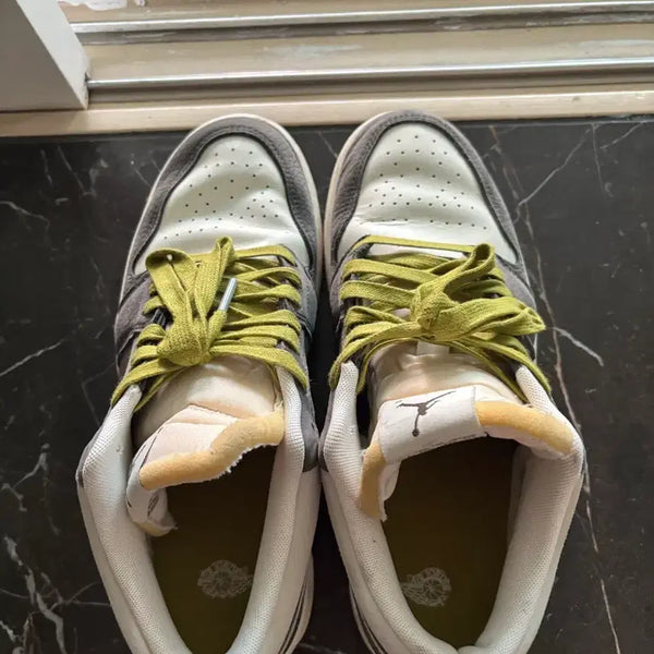 [BUNJANG] Air Jordan 1 Low 'Lime Green & Gray' Sneakers / 에어 조던 1 로우 라임 그린 앤 그레이 까치
