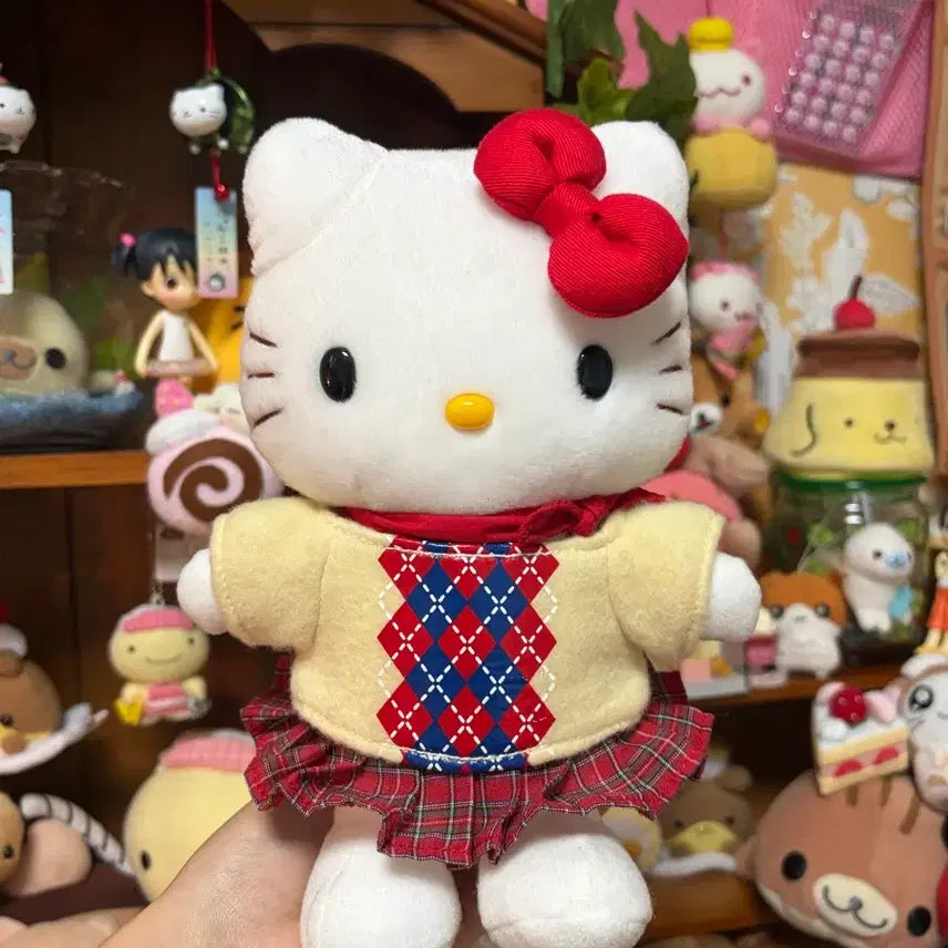 [BUNJANG] Classic Kitty Argyle Knit Doll / 아가일니트 키티 고전키티 고전인형 고전 산리오