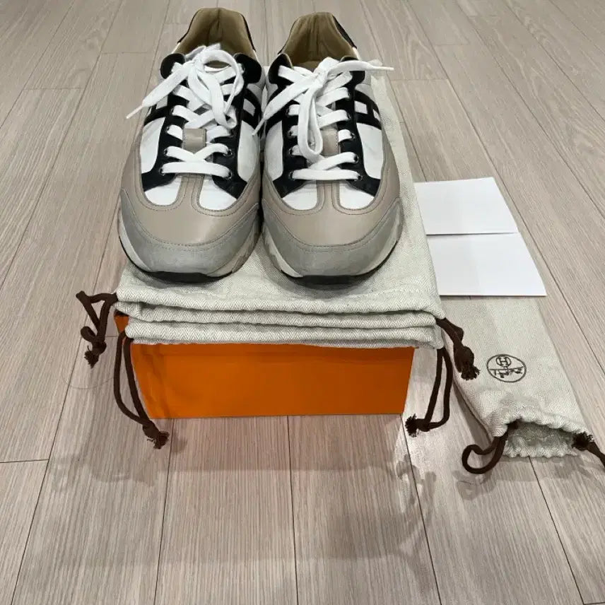 [BUNJANG] Hermes Sneakers / 에르메스시니커즈