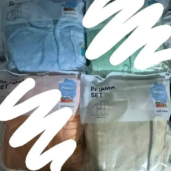 [BUNJANG] Pixelly Pajamas (Spao) - Sealed / 픽셀리 미개봉 스파오 파자마 잠뜰,각별 판매