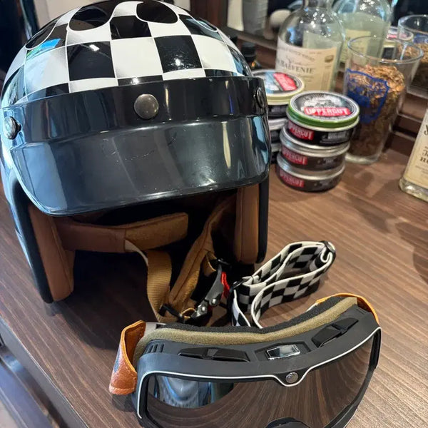 [BUNJANG] Checkered Helmet and Goggles Set / 헬멧+고글