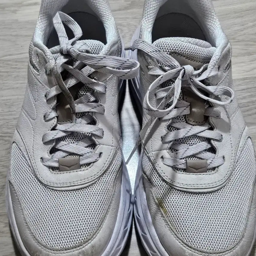 [BUNJANG] Hoka Bondi x Opening Ceremony Collaboration Sneakers / 호카 본디 오프닝세레모니 280